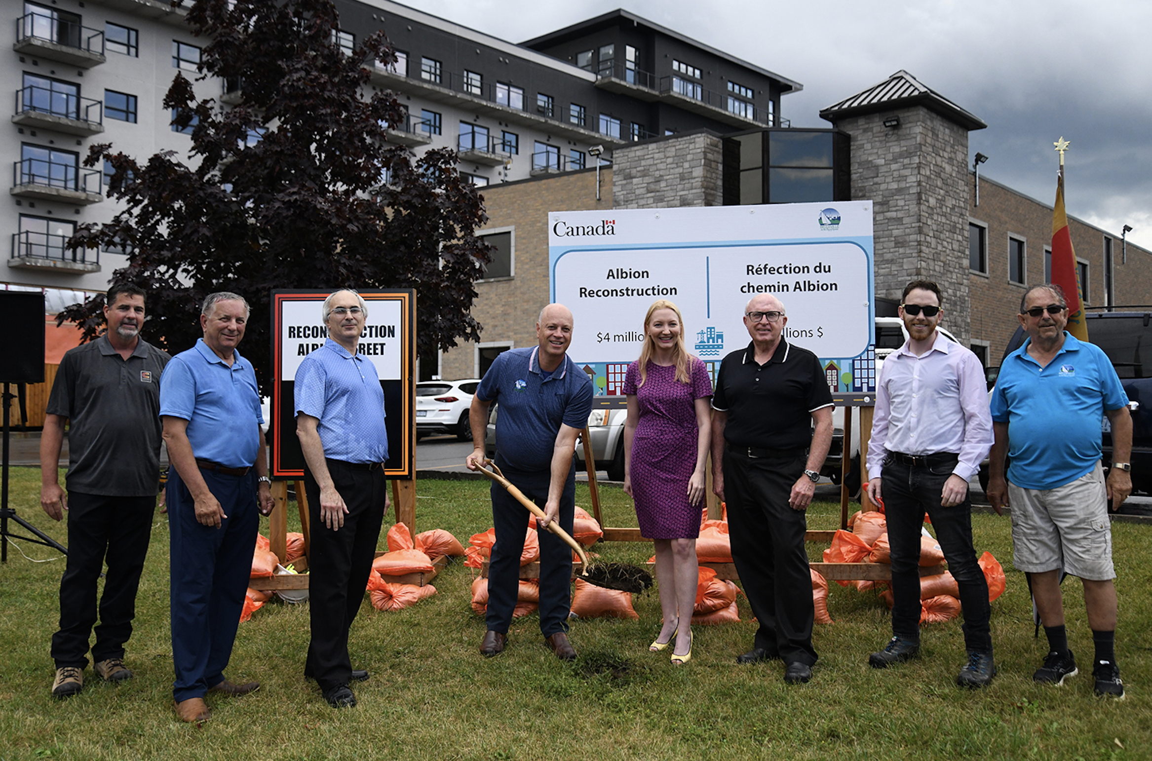 Pictured, left to right: President of Cooney Excavating Limited Brad Cooney, Engineering and Development Services Project Manager Stan Czyczyro, Engineering and Development Services Manager Ray Ford, Mayor Mitch Panciuk, Parliamentary Secretary to the Minister of Intergovernmental Affairs, Infrastructure and Communities and Member of Parliament for Pickering—Uxbridge Jennifer O’Connell, Councillor Bill Sandison, Engineering and Development Services Project Manager Evan Cassidy and Councillor Garnet Thompson