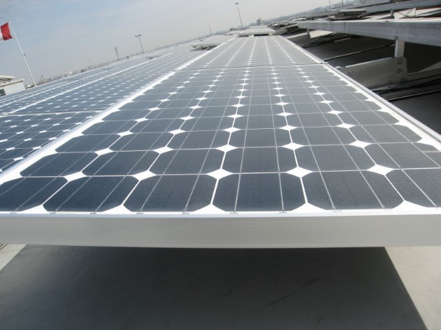 An example of a solar project on a roof in the City of Mississauga.