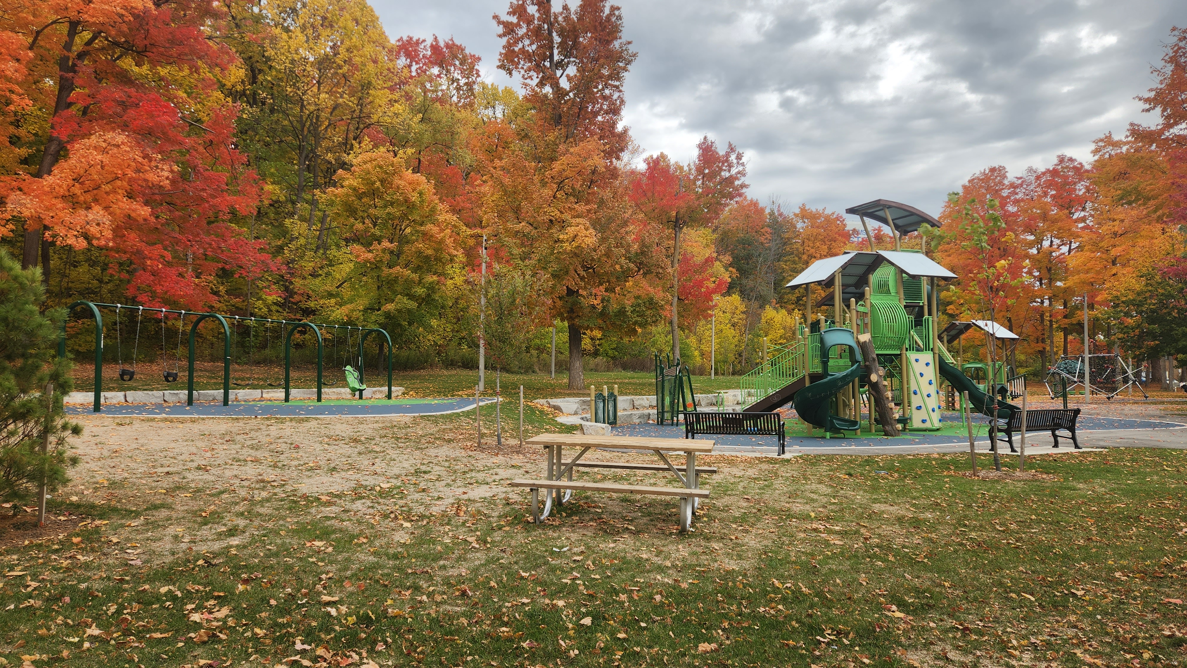 A photo of Riverdale Park in New Tecumseth.