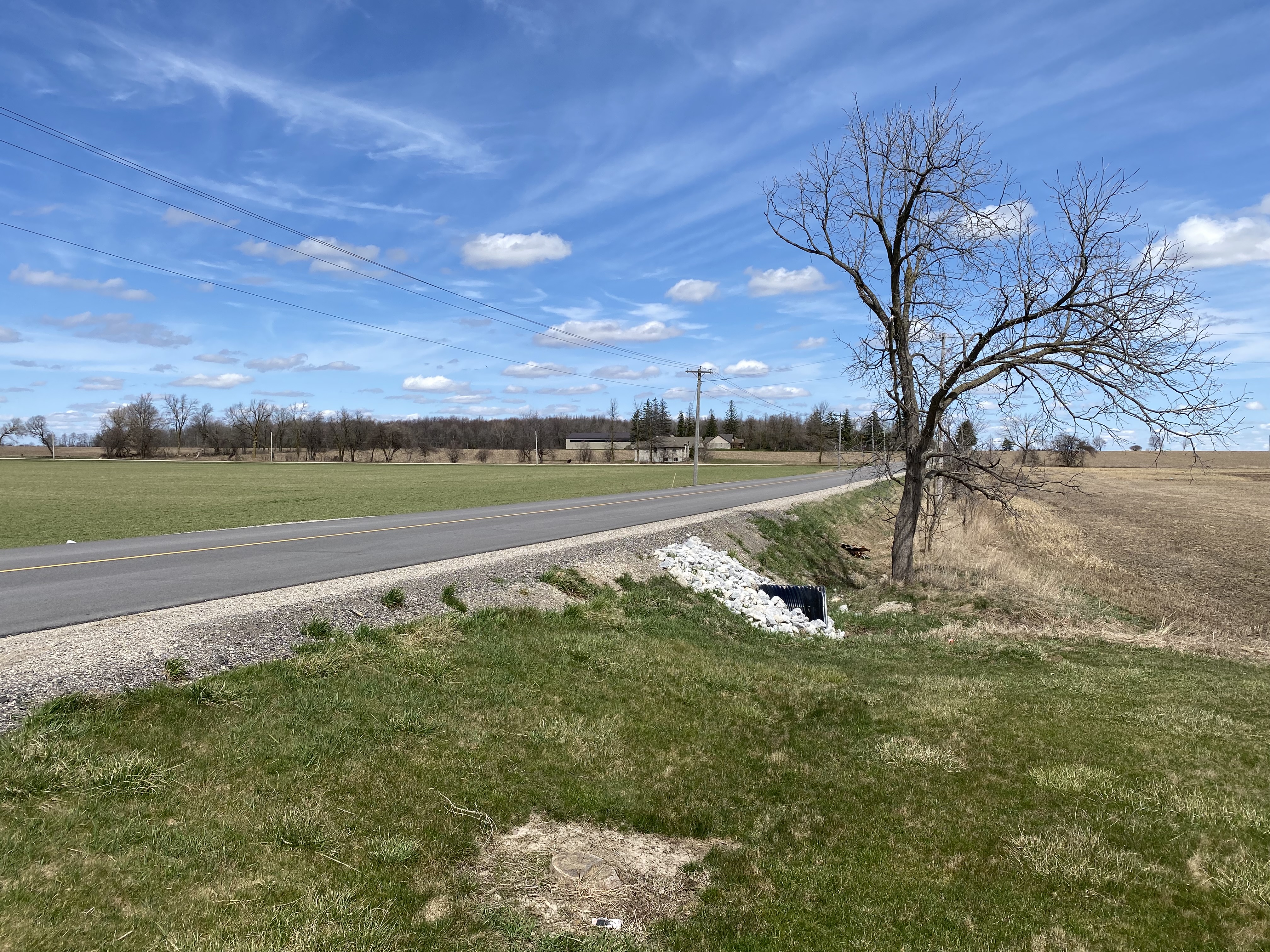 3.8 kms of Guelph Nichol Townline was resurfaced in 2023 using investments from the CCBF.  