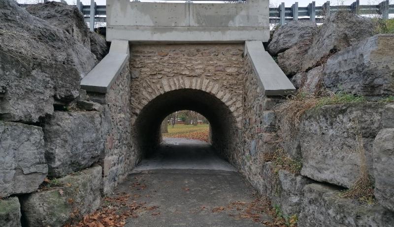 A small tunnel
