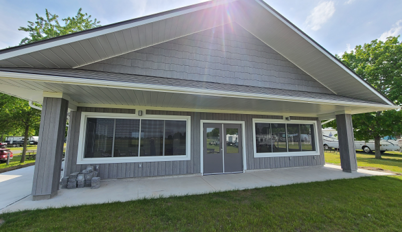Photo of new building at South Dundas municipal campground 