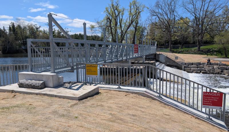 the bridge over a dam