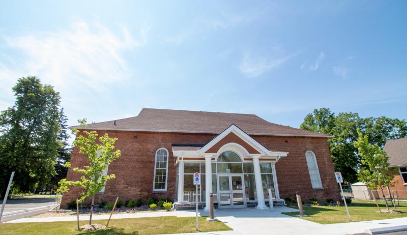 An external picture of the Quaker Meeting House in Ajax, Ontario.